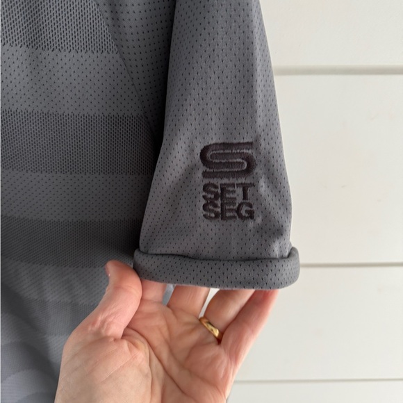 NWT Men’s Nike Golf Shirt - Picture 2 of 7